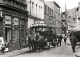1955 Feldschlösschen - Traditionszug Jakobstraße Blick von der Brabandtstr. zum Kohlmarkt / Ziegenmarkt